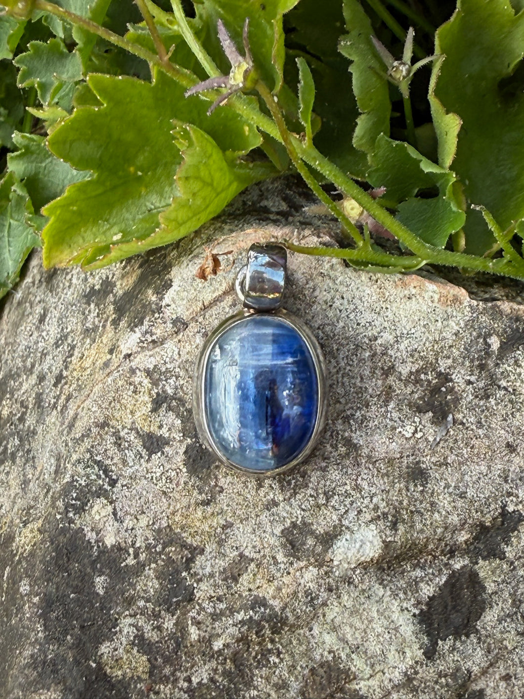 Gemmy Blue Kyanite Silver Pendant