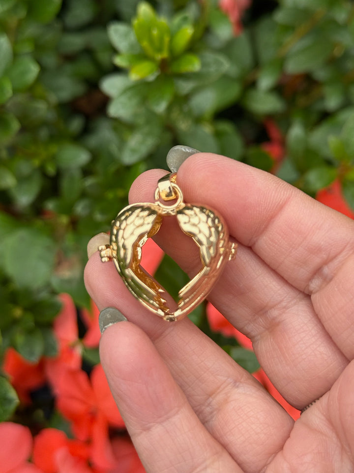 Healing Hands Tumblestone Cage Pendant