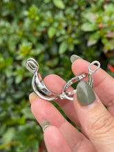 Load image into Gallery viewer, Tumblestone Cage Pendant
