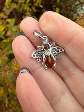 Load image into Gallery viewer, Sterling Silver Amber Bee Pendant
