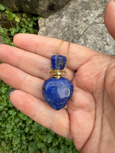 Load image into Gallery viewer, Lapis Lazuli Heart Shape Bottle Pendant with Chain
