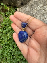 Load image into Gallery viewer, Lapis Lazuli Heart Shape Bottle Pendant with Chain
