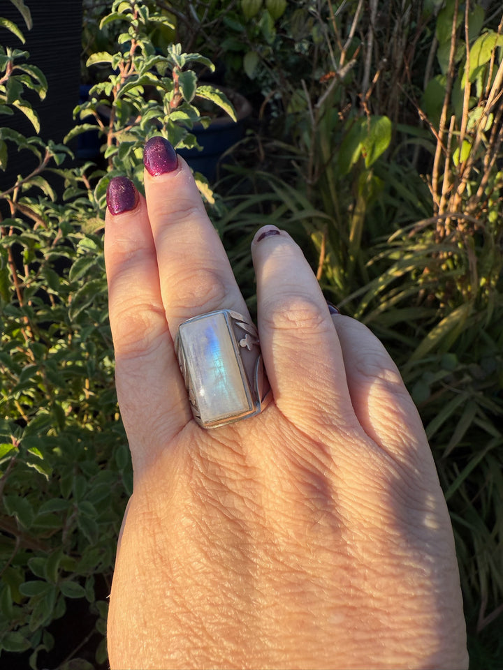 Blue Flash Moonstone Silver Ring Size S or 9.5