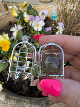 Load image into Gallery viewer, Birdcage Tumblestone Holder Pendant
