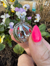 Load image into Gallery viewer, Tumblestone Cage Holder Pendant
