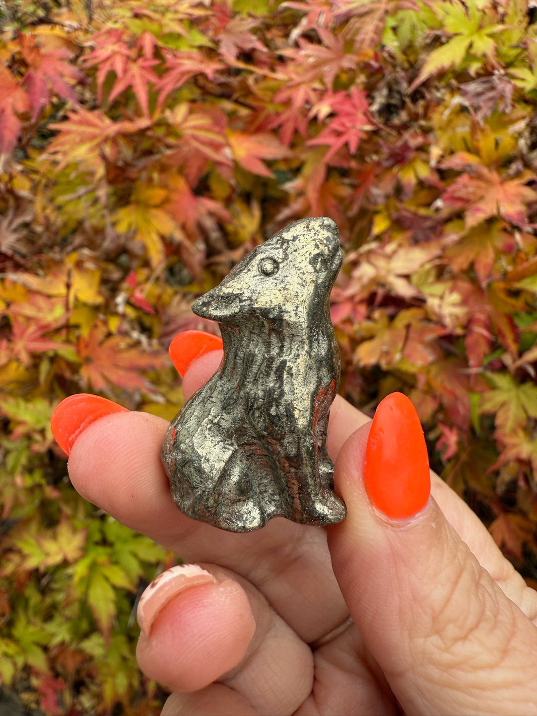 Pyrite Howling Wolf Carving