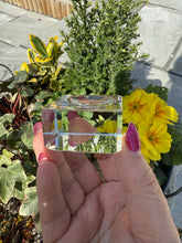 Load image into Gallery viewer, Large Cube Glass Sphere Stand 4cm
