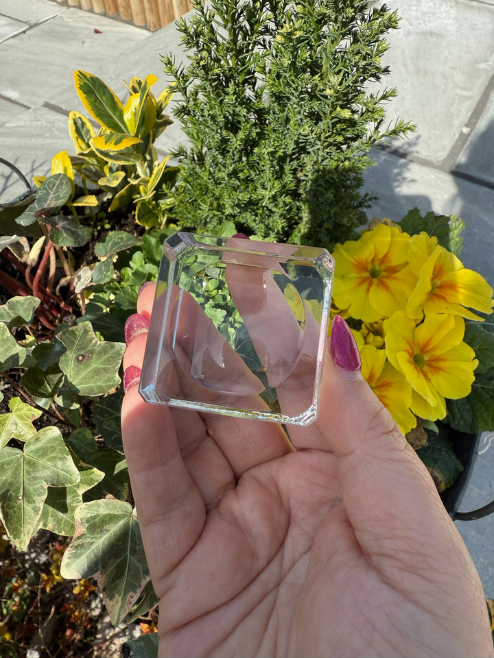 Large Cube Glass Sphere Stand 4cm