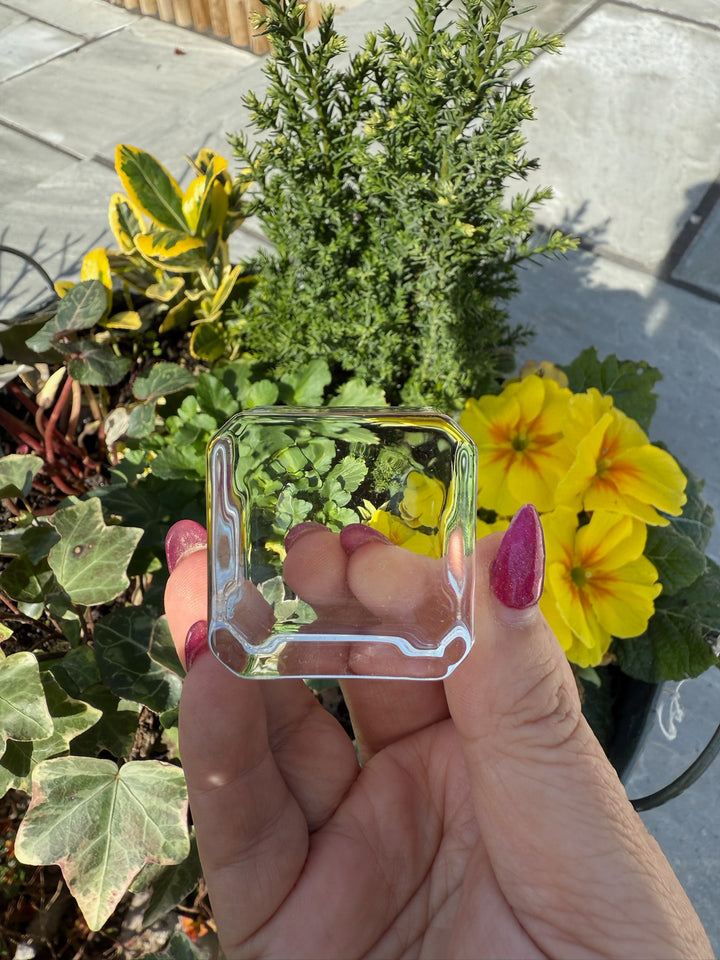 Glass Cube Glass Sphere Stand
