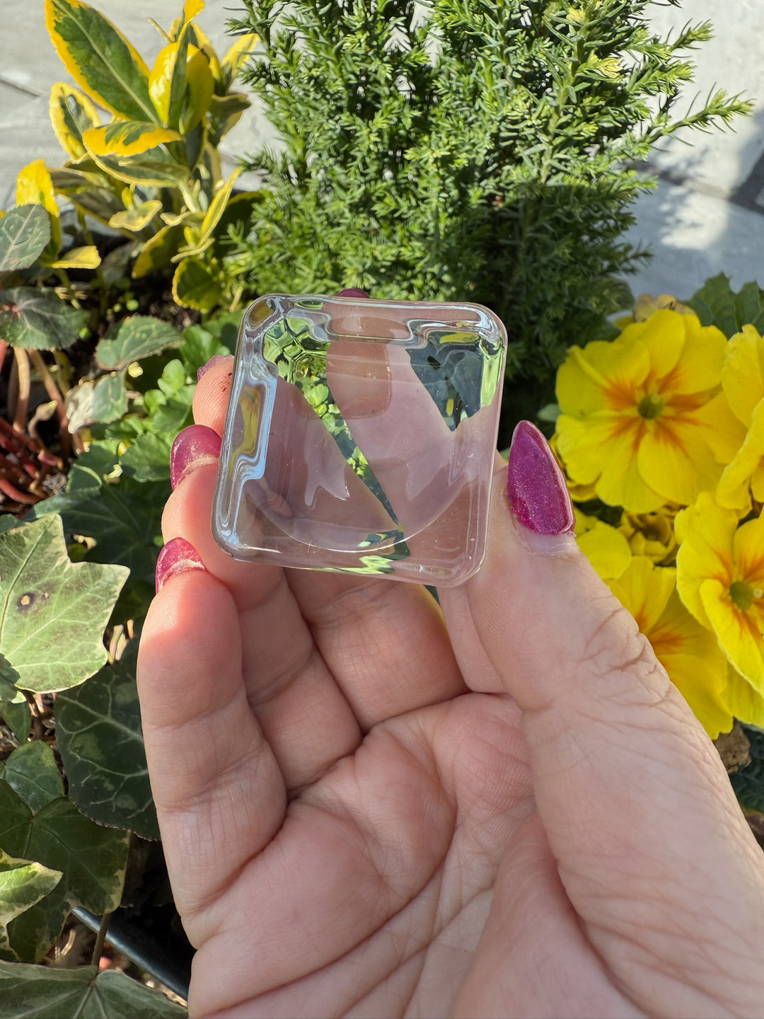 Glass Cube Sphere Stand
