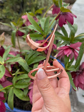 Load image into Gallery viewer, Rose Gold Metal Heart or Specimen Stand
