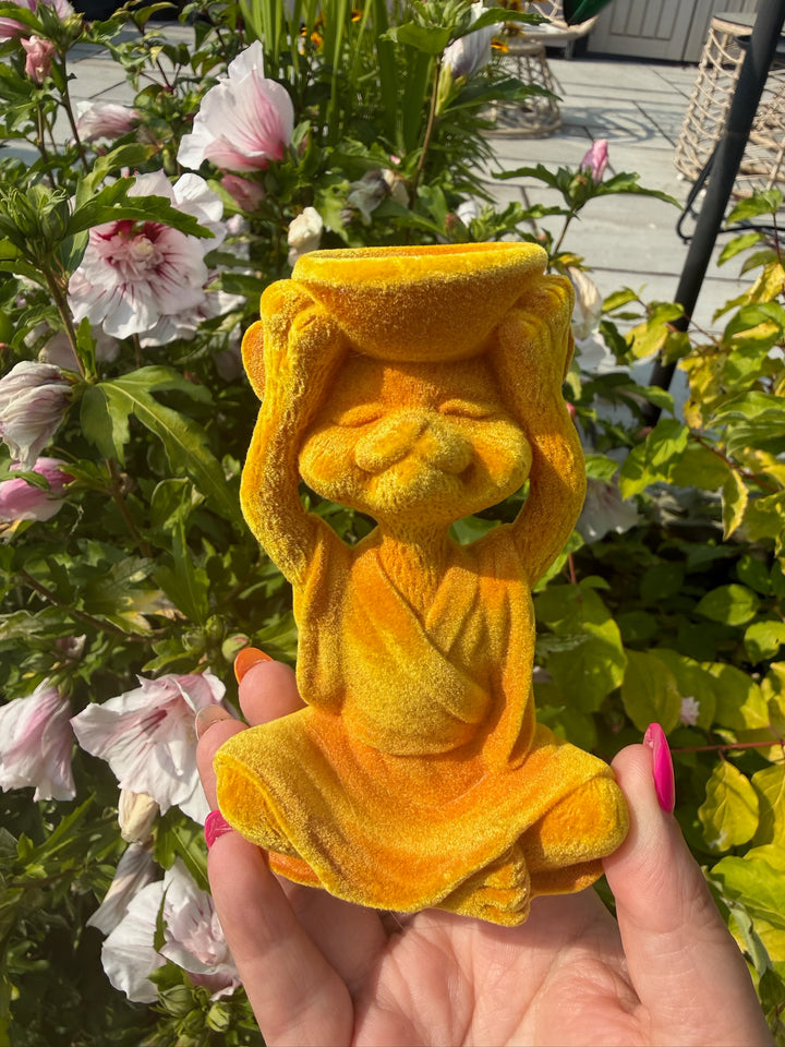 Golden Flock Cat Sphere Stand Holder