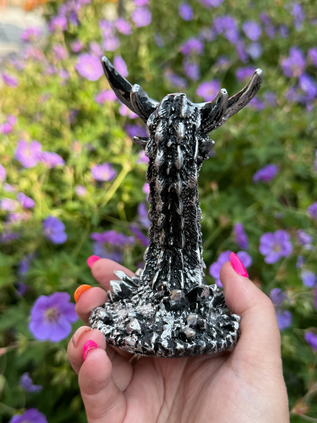 Silver Colour Dragon Sphere Holder