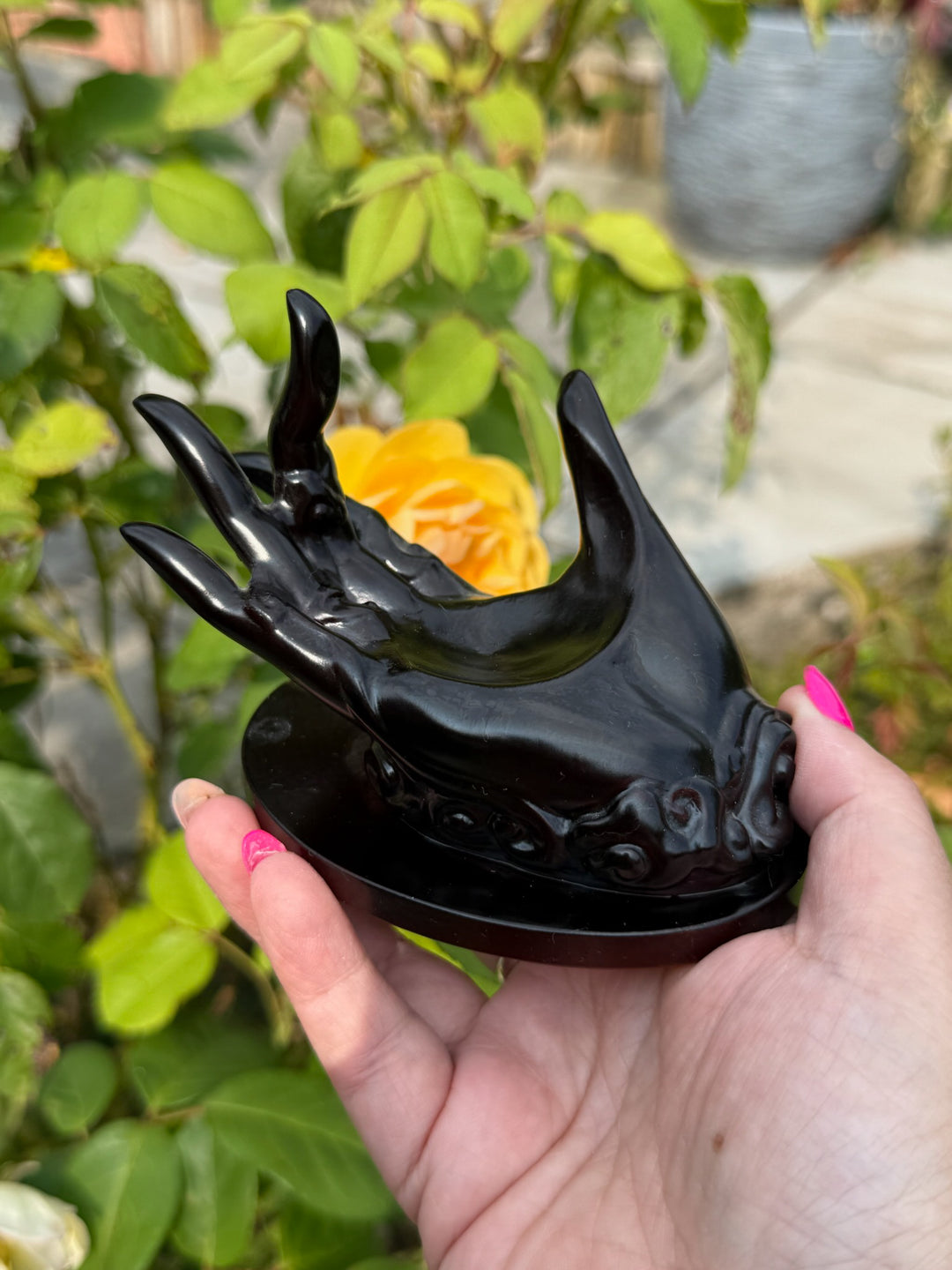 Fancy Hand Sphere Stand