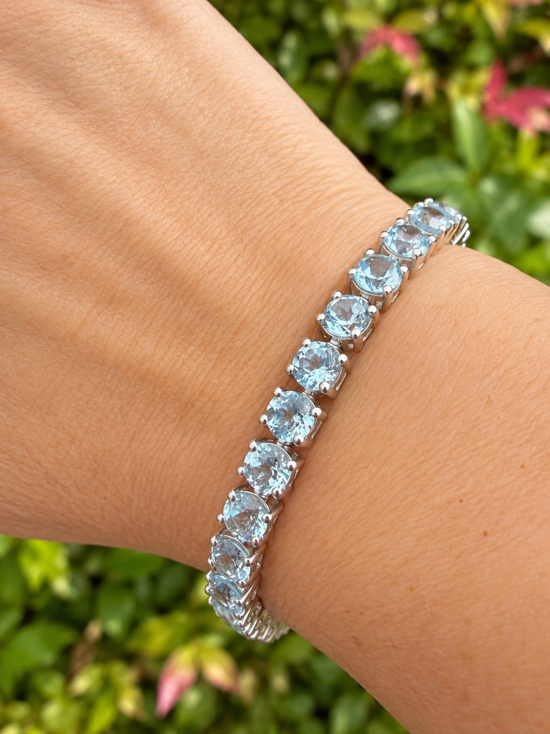High Quality Faceted Aquamarine Set in Sterling Silver Bracelet