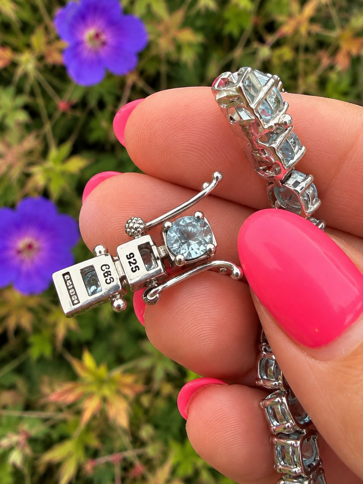 High Quality Faceted Aquamarine Set in Sterling Silver Bracelet