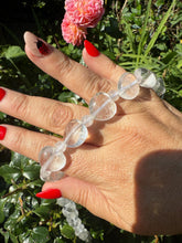 Load image into Gallery viewer, String of Quartz Heart Shape Beads
