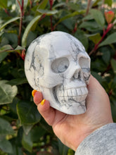 Load image into Gallery viewer, Howlite Skull
