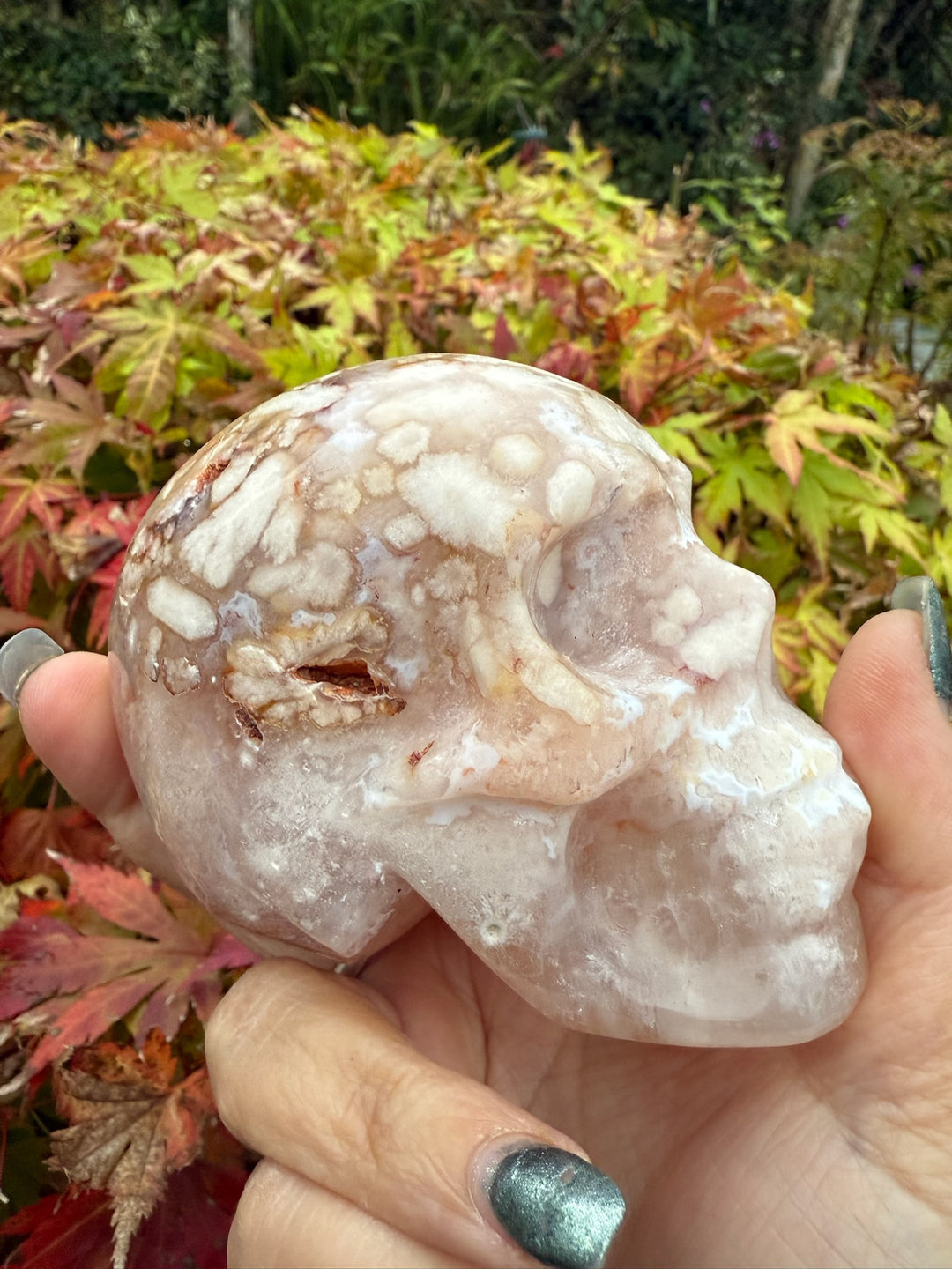 Flower Agate Skull Carving
