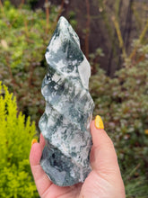 Load image into Gallery viewer, Large Moss Agate Flame Carving
