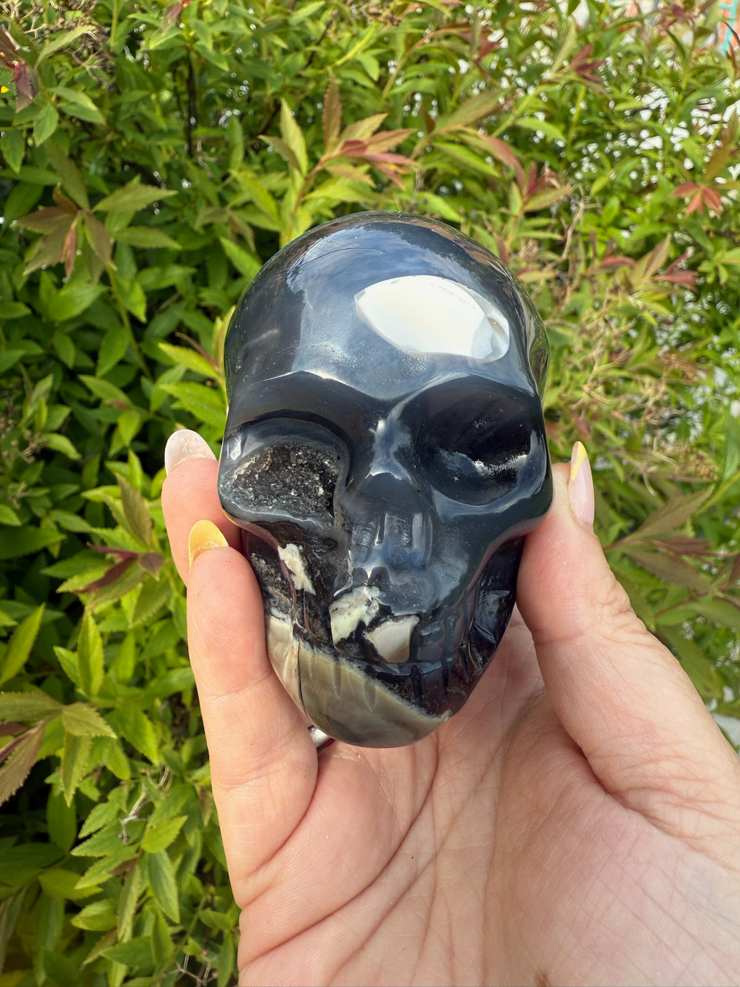 Uv Reactive Volcano Agate Skull Carving with Druzy