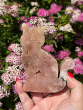 Load image into Gallery viewer, Pink Amethyst Cat
