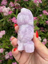 Load image into Gallery viewer, Uv Reactive Kunzite Owl Carving
