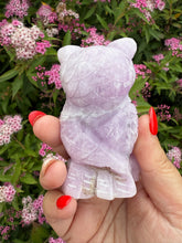 Load image into Gallery viewer, Uv Reactive Kunzite Owl Carving
