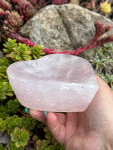 Load image into Gallery viewer, Rose Quartz Heart Shape Dish
