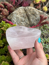 Load image into Gallery viewer, Rose Quartz Heart Shape Dish
