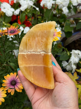 Load image into Gallery viewer, Orange Calcite Bowl
