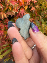 Load image into Gallery viewer, Blue Flash Labradorite Snake Carving
