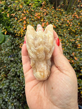 Load image into Gallery viewer, Moonstone Dragon Head Carving
