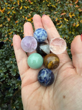 Load image into Gallery viewer, Rose Quartz Pentagram Grid Set with Spheres
