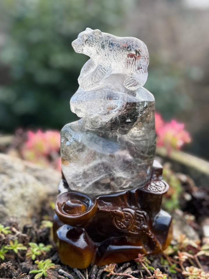 High Quality Lodolite Garden Quartz Bear Carving