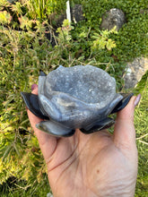 Load image into Gallery viewer, Large Druzy Agate Lotus Carving
