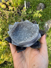 Load image into Gallery viewer, Large Druzy Agate Lotus Carving
