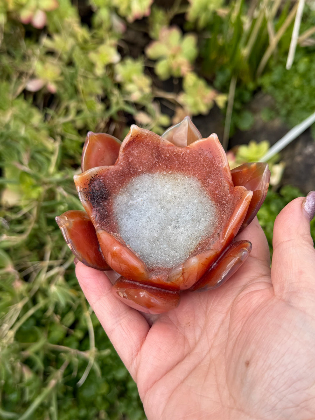 Druzy Agate Lotus Carving