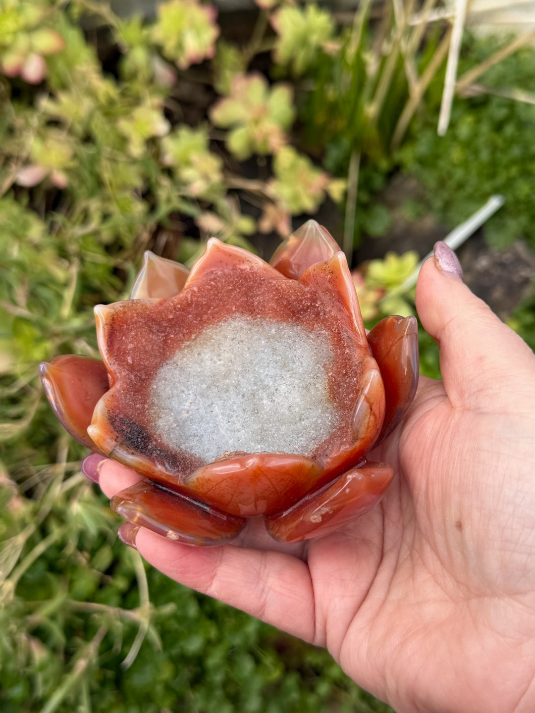 Druzy Agate Lotus Carving