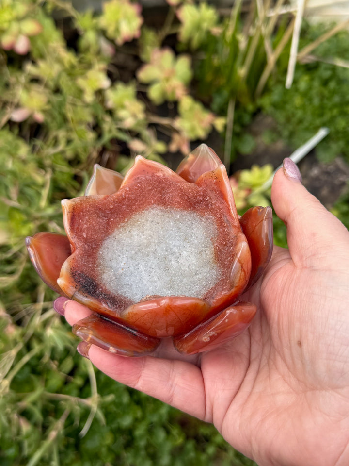 Druzy Agate Lotus Carving