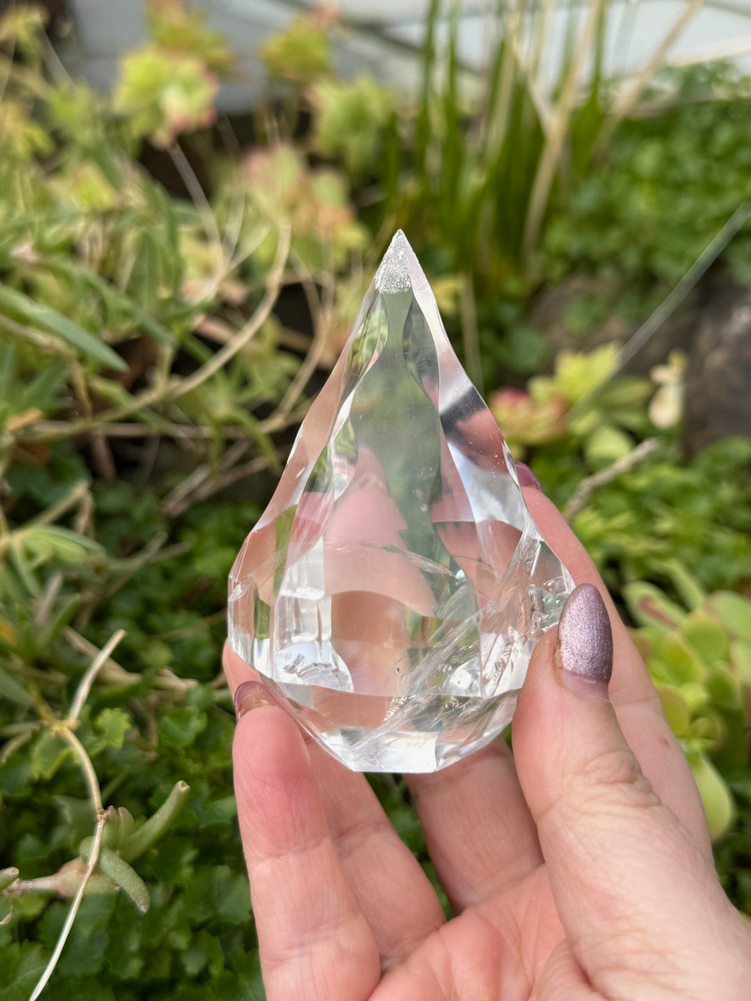 High Quality Clear Quartz Faceted Point Carving