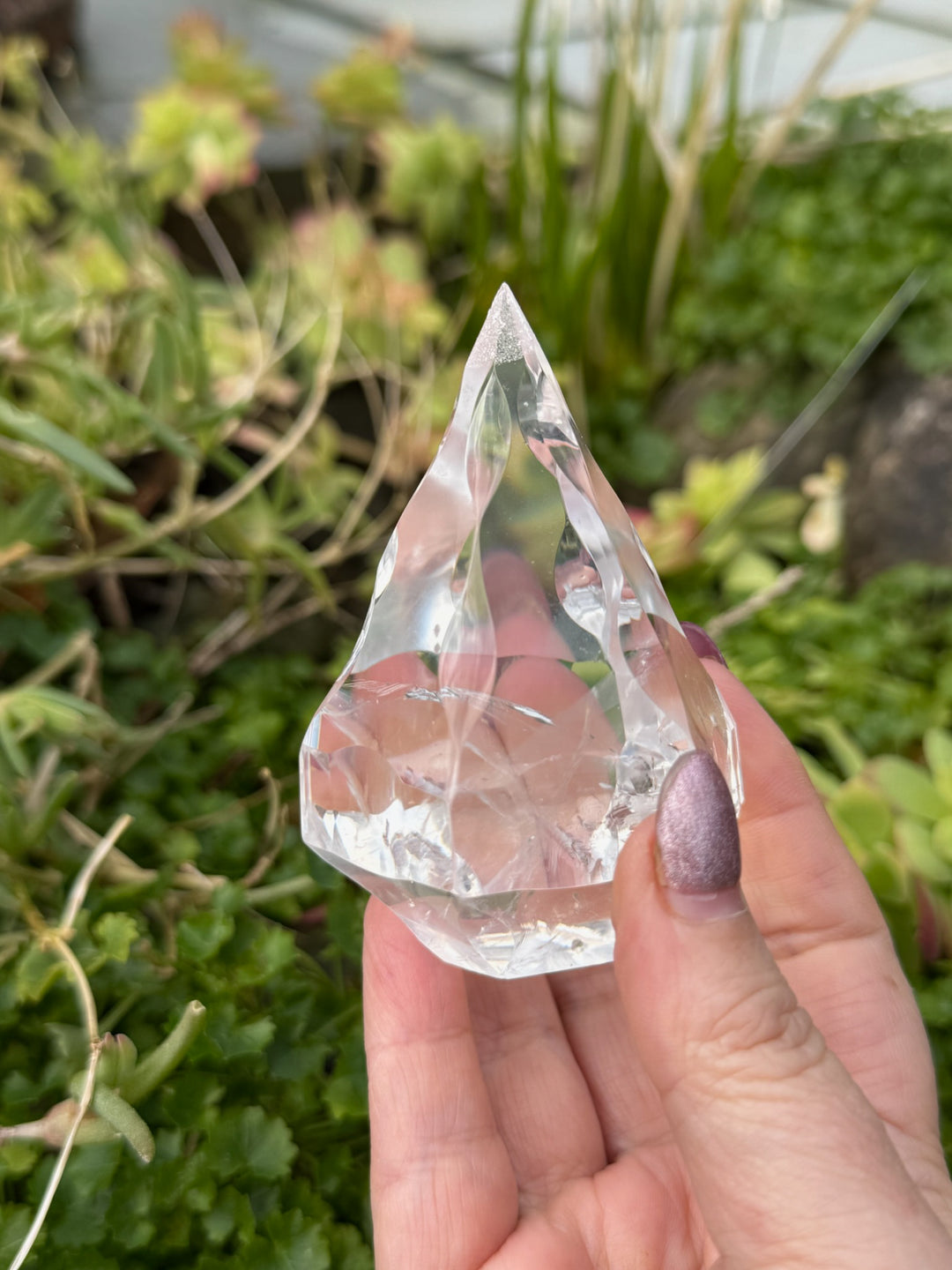 High Quality Clear Quartz Faceted Point Carving