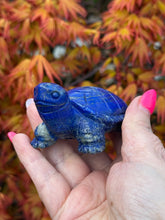 Load image into Gallery viewer, Quality Lapis Lazuli Tortoise Carving
