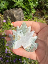 Load image into Gallery viewer, Moss Agate Leaf Carving
