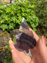 Load image into Gallery viewer, Fluorite Leaf Carving
