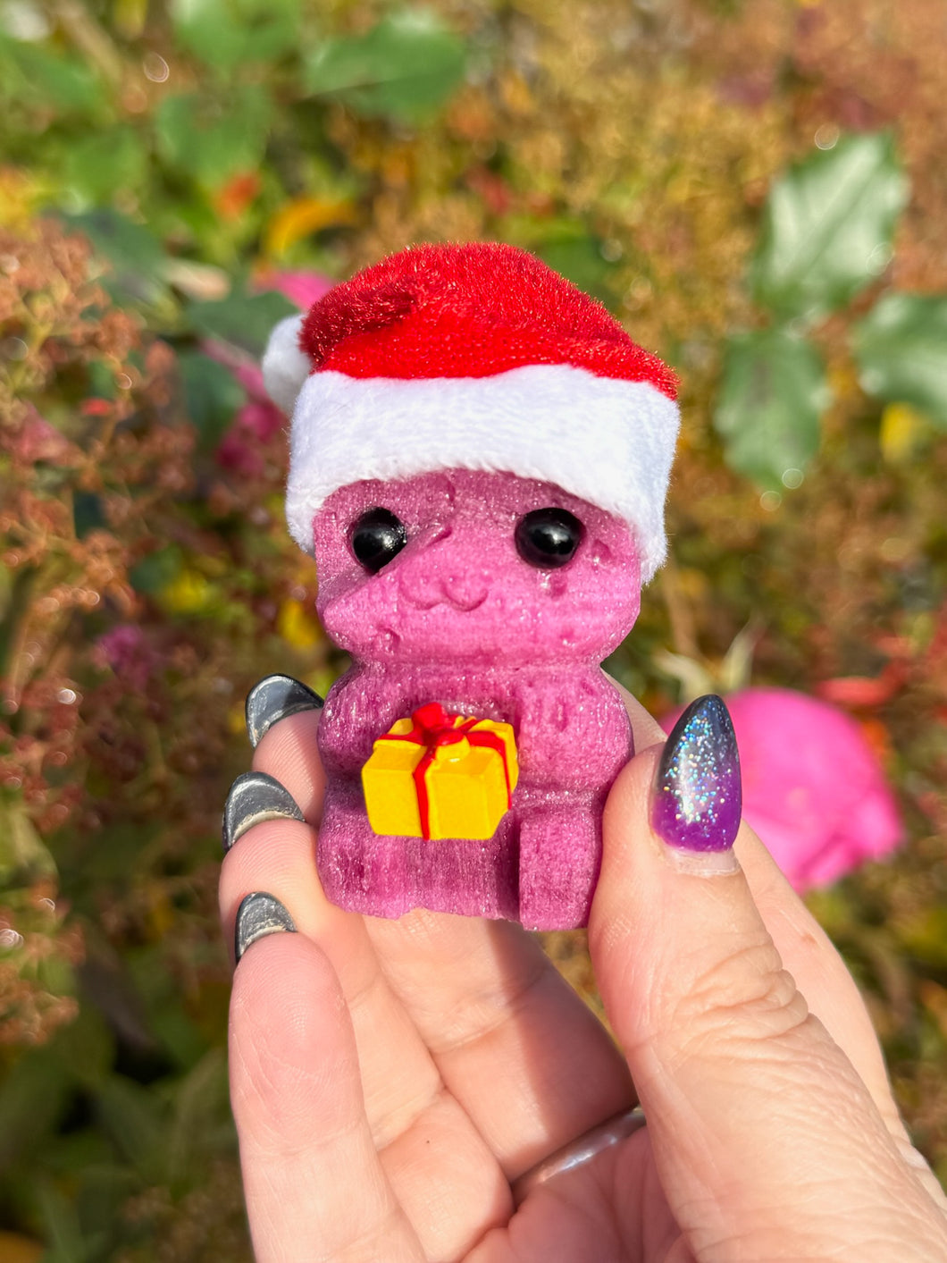 UV Reactive Christmas Honeycomb Ruby Crystal Pet