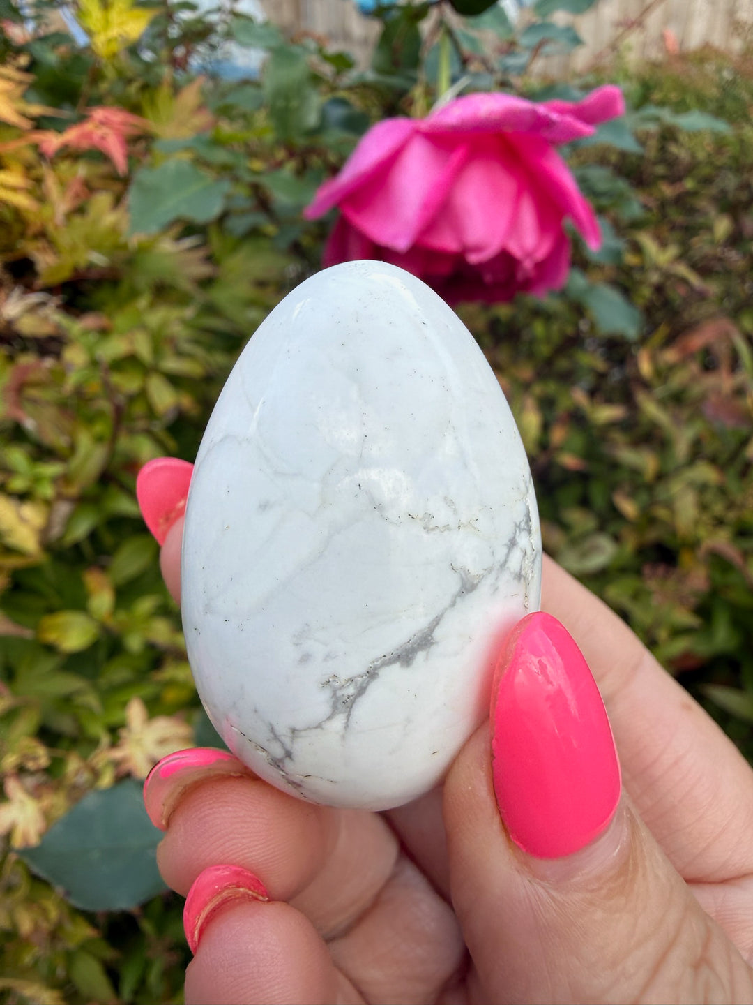 Howlite Crystal Egg – Polished White Gemstone Carving from Brazil