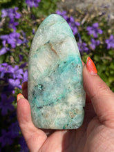Load image into Gallery viewer, Quantum Quattro Freeform from the Tentadora Mine Peru

