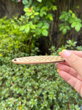 Load image into Gallery viewer, Flower of life Crystal Grid Board 10cm
