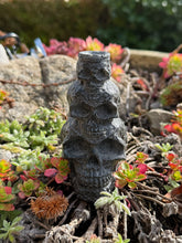 Load image into Gallery viewer, Triple Skull Obsidian Sphere Stand
